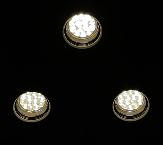 Schritt 4: Sensor erkennt Bewegung Deckenleuchte wird eingeschaltet